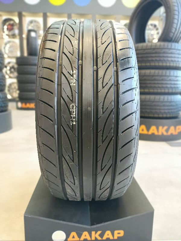 Летние шины Yokohama ADVAN Fleva V-701